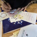 برگزاری کلاس خوشنویسی با دانشمندان، نخبگان و کارکنان پژوهشگاه سلولهای بنیادین رویان - کلاسهای سازمانی خوشنویسی نوین تحریر
